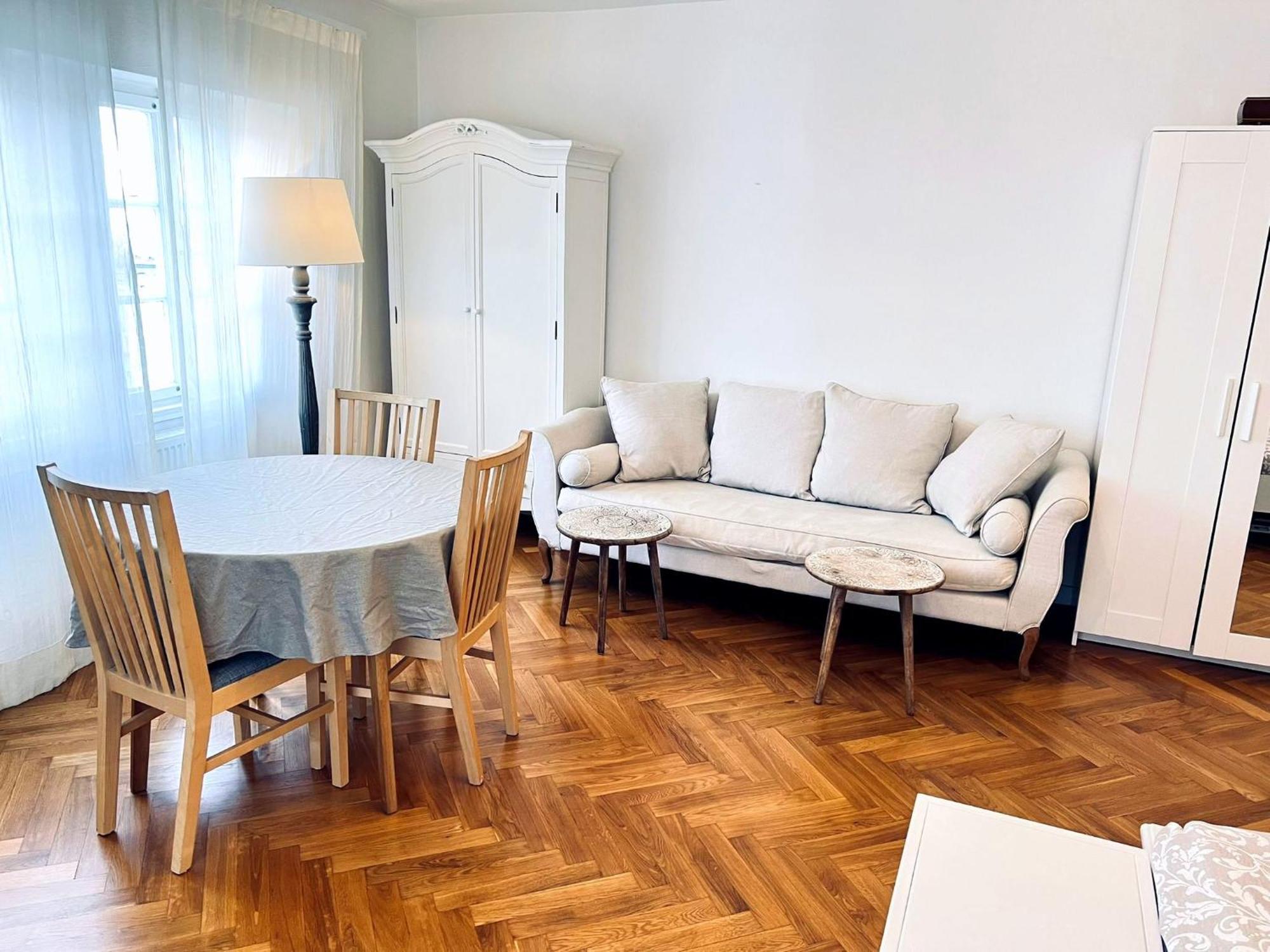 At The Blue Lion & Parking Assistance Apartment Prague Exterior photo