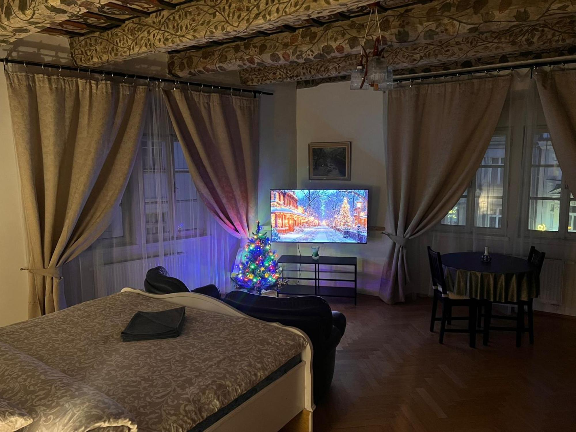 At The Blue Lion & Parking Assistance Apartment Prague Exterior photo
