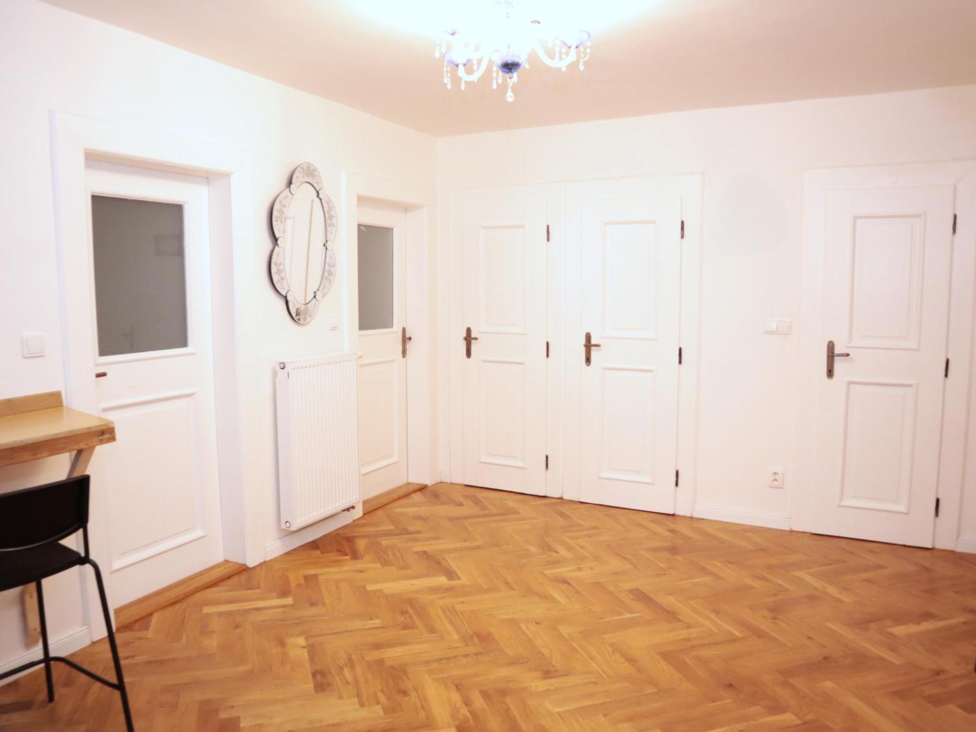 At The Blue Lion & Parking Assistance Apartment Prague Exterior photo
