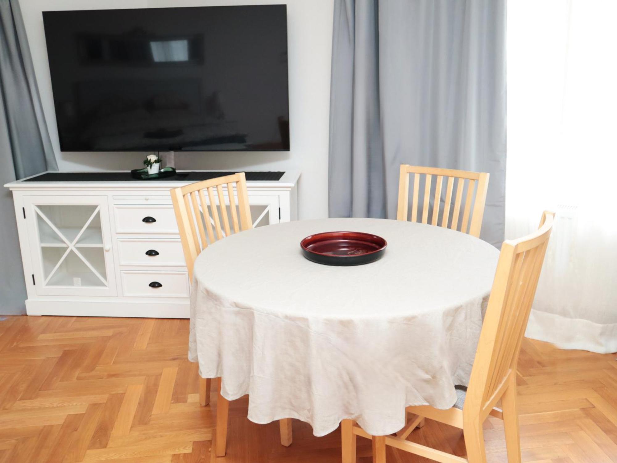 At The Blue Lion & Parking Assistance Apartment Prague Exterior photo